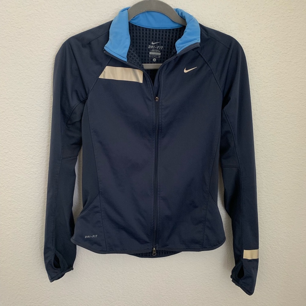 Nike. Dri-Fit zip up sweater. Size : S